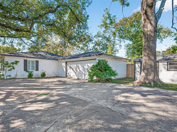 9102 N Allegro Street, Houston TX 77080