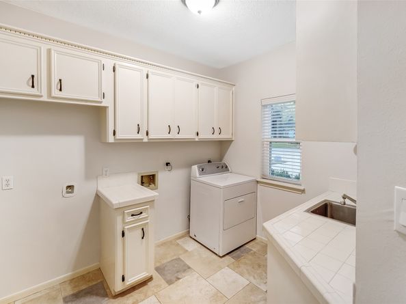 6 S Buck Ridge, The Woodlands TX 77381