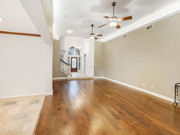 6 S Buck Ridge, The Woodlands TX 77381