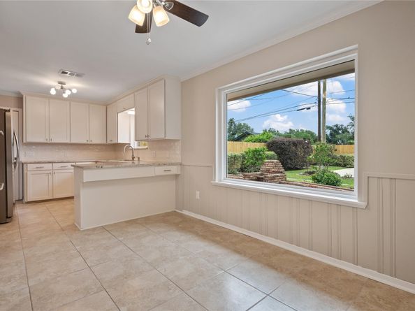 1506 Foxwood Road, Houston TX 77008