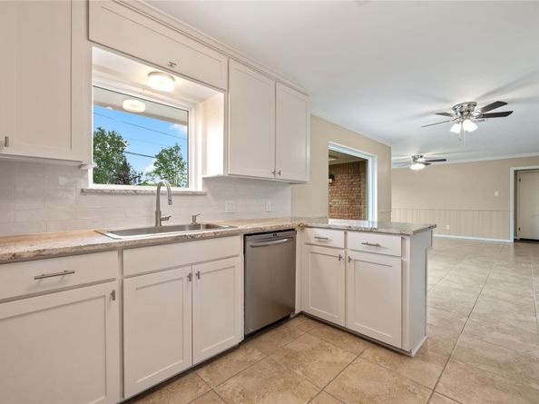 1506 Foxwood Road, Houston TX 77008