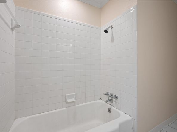 1506 Foxwood Road, Houston TX 77008