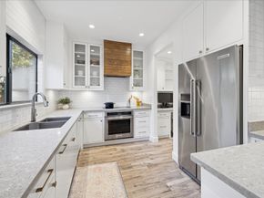 701 Bering Drive 1806, Houston TX 77057