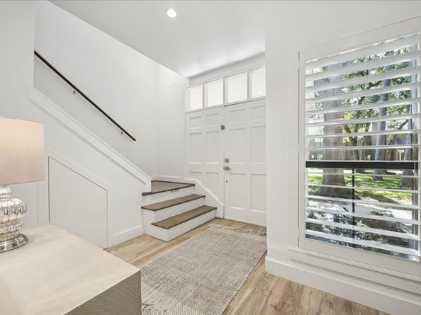 701 Bering Drive 1806, Houston TX 77057