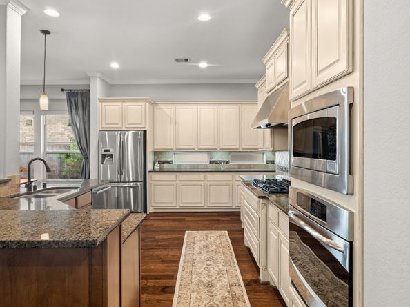 11 Canoe Bend Drive, Spring TX 77389