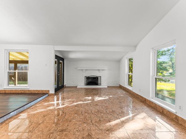 15526 Camino Del Sol Drive, Houston TX 77083