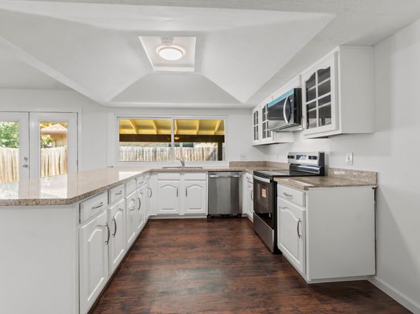 15526 Camino Del Sol Drive, Houston TX 77083