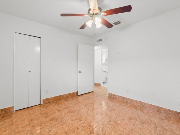 15526 Camino Del Sol Drive, Houston TX 77083