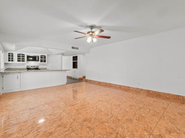 15526 Camino Del Sol Drive, Houston TX 77083