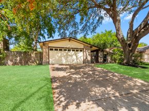 15526 Camino Del Sol Drive, Houston TX 77083