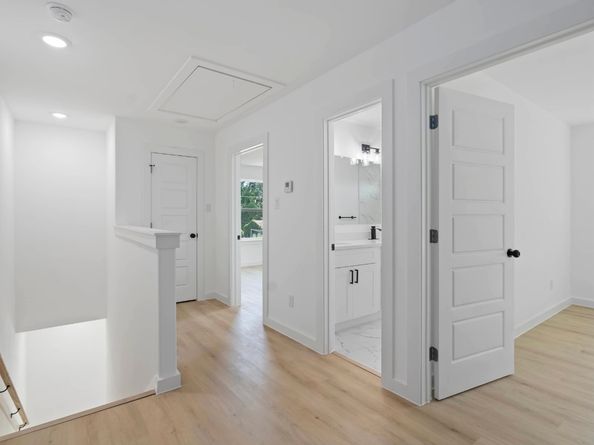 7504 Laura Koppe, Houston TX 77028