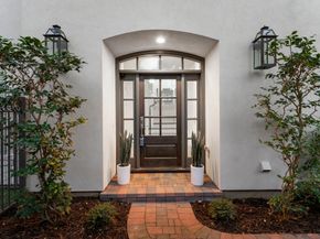 130 Gateway Park Place, The Woodlands TX 77380