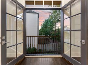 130 Gateway Park Place, The Woodlands TX 77380