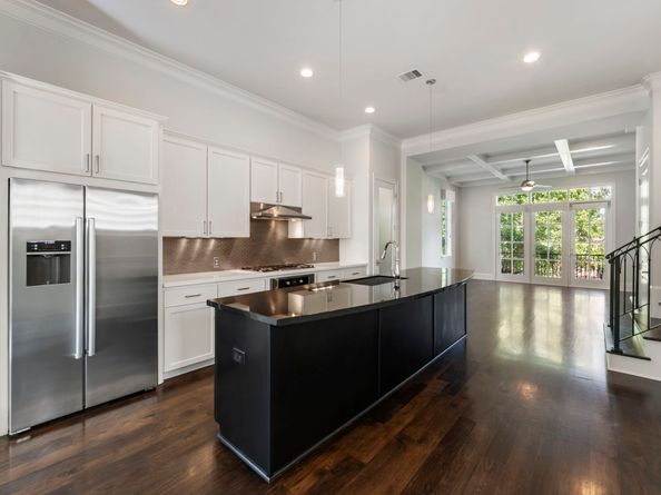 130 Gateway Park Place, The Woodlands TX 77380