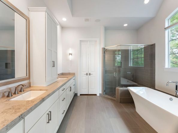 130 Gateway Park Place, The Woodlands TX 77380