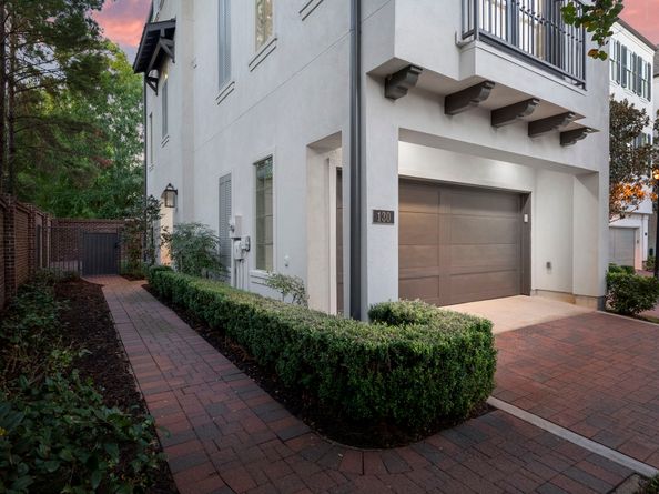 130 Gateway Park Place, The Woodlands TX 77380