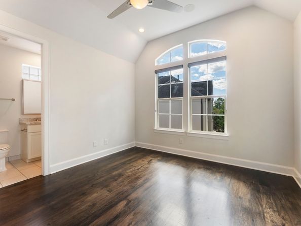 130 Gateway Park Place, The Woodlands TX 77380