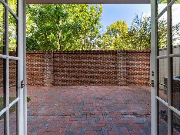 130 Gateway Park Place, The Woodlands TX 77380