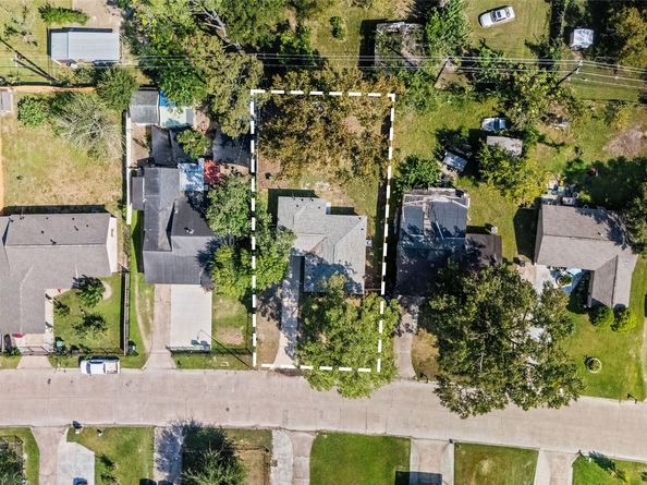 6319 Annunciation Street, Houston TX 77016