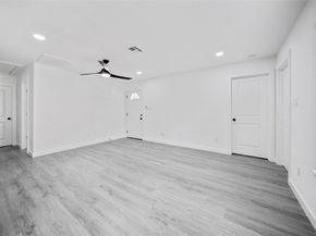 6319 Annunciation Street, Houston TX 77016