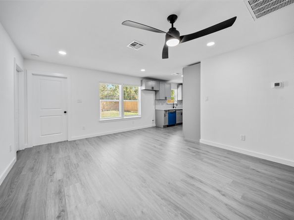 6319 Annunciation Street, Houston TX 77016