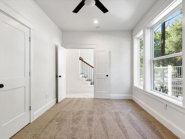 6725 Saint Augustine Street, Houston TX 77021