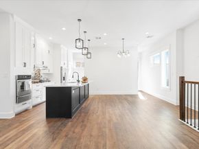 6725 Saint Augustine Street, Houston TX 77021