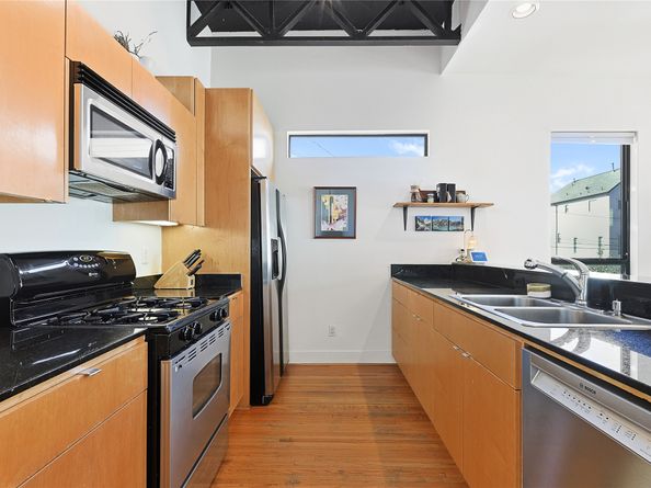 1105 W 21st Street A, Houston TX 77008