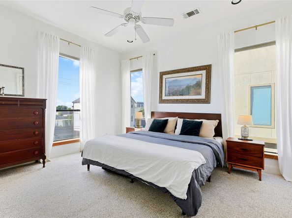 1105 W 21st Street A, Houston TX 77008