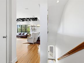 1105 W 21st Street A, Houston TX 77008