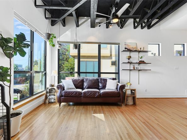 1105 W 21st Street A, Houston TX 77008