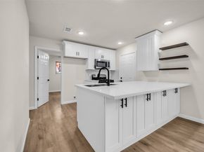 35 E Bigelow Oak Court Court, The Woodlands TX 77381