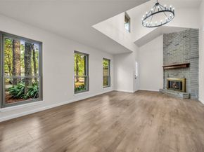 35 E Bigelow Oak Court Court, The Woodlands TX 77381