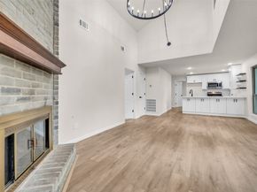 35 E Bigelow Oak Court Court, The Woodlands TX 77381