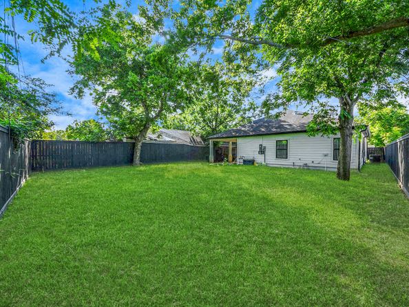 8349 Lenore Street, Houston TX 77017