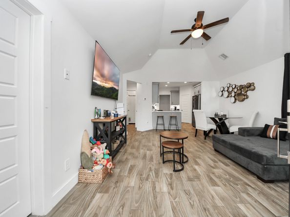 8349 Lenore Street, Houston TX 77017