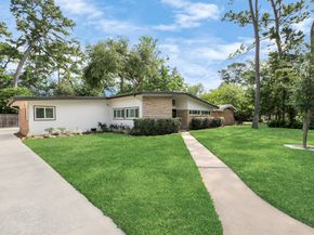 10150 Brinwood Drive, Houston TX 77043