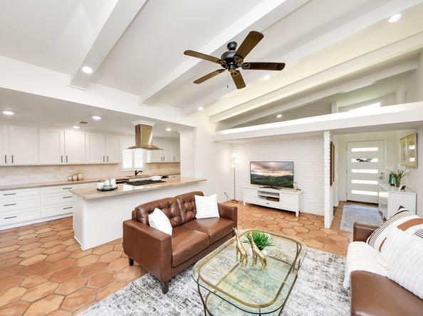 10150 Brinwood Drive, Houston TX 77043