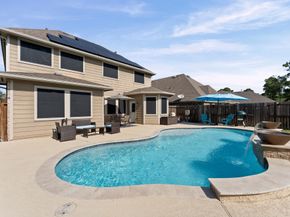 16918 Lake Willowby Lane, Houston TX 77044