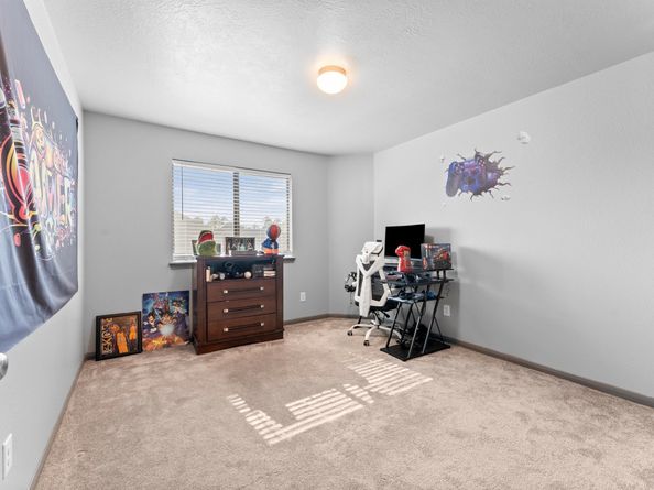 16918 Lake Willowby Lane, Houston TX 77044