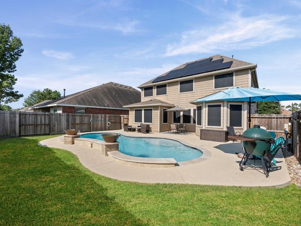 16918 Lake Willowby Lane, Houston TX 77044