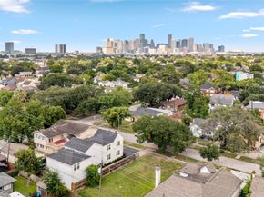 2806 Rosewood Street, Houston TX 77004