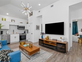 2806 Rosewood Street, Houston TX 77004