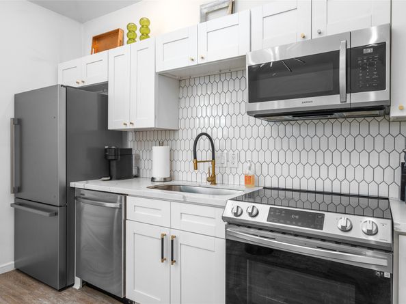 2806 Rosewood Street, Houston TX 77004