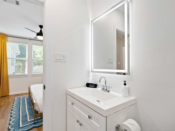 2806 Rosewood Street, Houston TX 77004