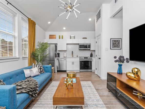 2806 Rosewood Street, Houston TX 77004