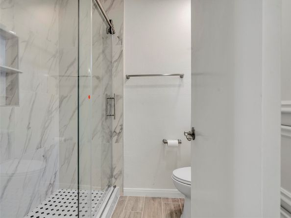 6303 Greenway Forest Lane, Houston TX 77088