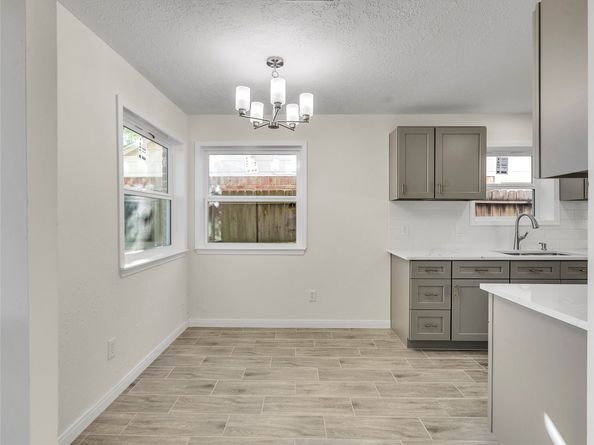 6303 Greenway Forest Lane, Houston TX 77088