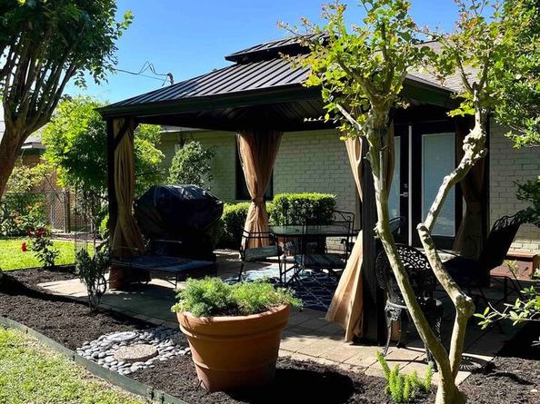 5827 Dryad Drive, Houston TX 77035