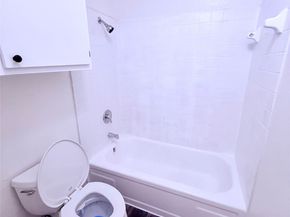 5625 Antoine Drive 421, Houston TX 77091